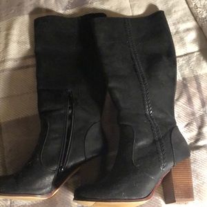 Black tall faux suede boots gently worn $10